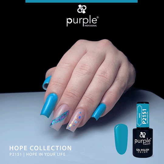 Unhas pintadas com verniz azul e decoração, frasco de verniz Purple Professional P2151