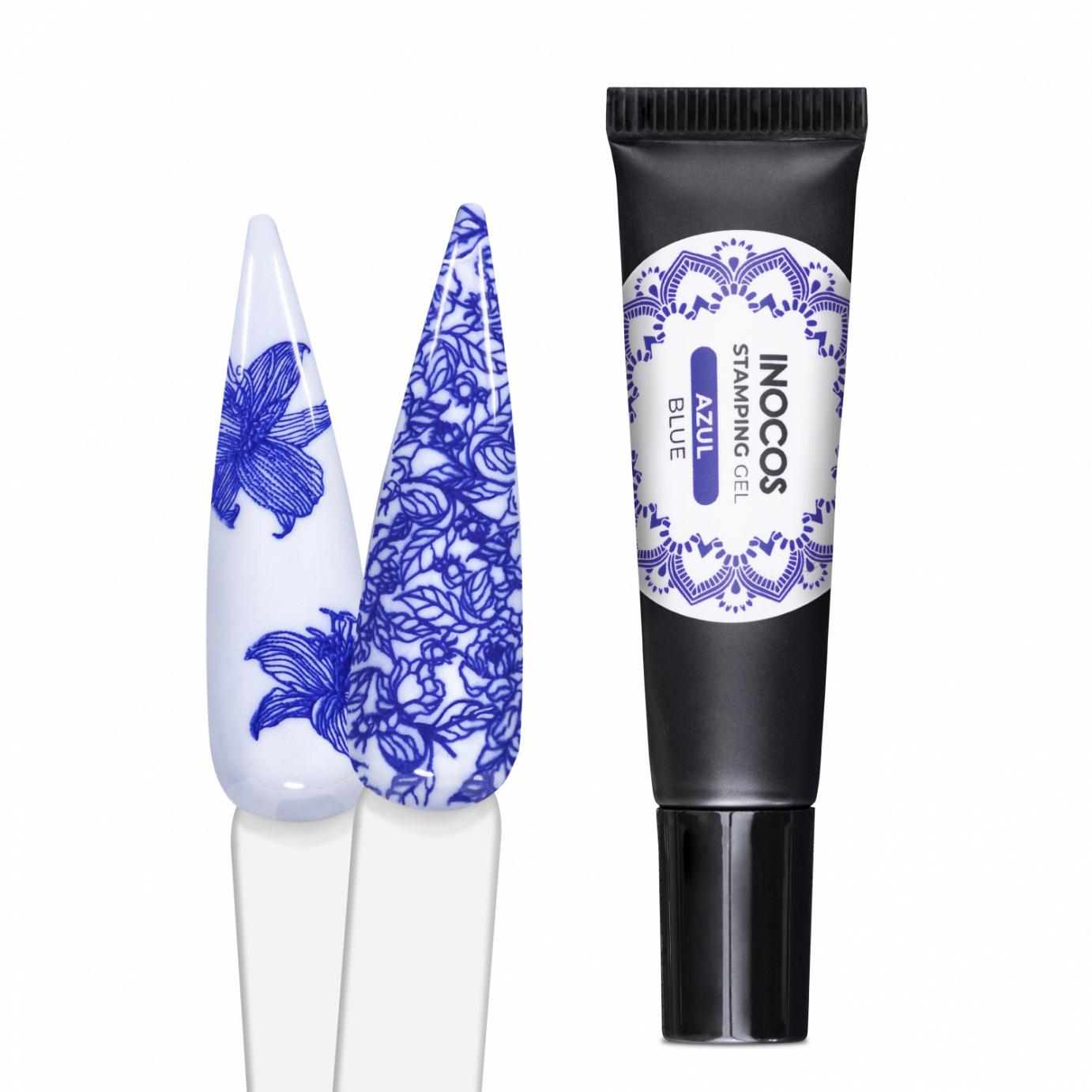 Frasco preto de gel de unha azul com padrões florais em amostras de unhas.