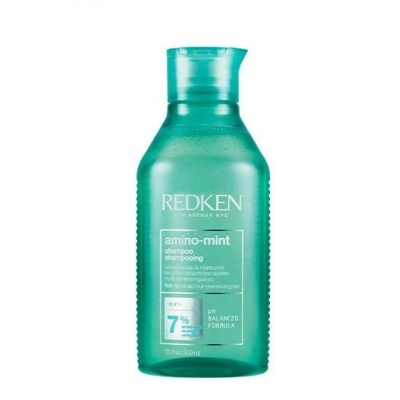 Frasco verde translúcido de shampoo Redken amino-mint 300 ml