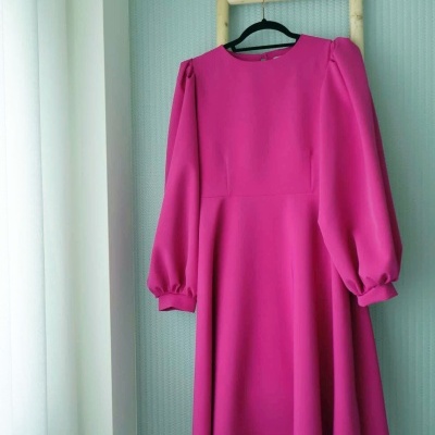 Vestido Angel saia fluída magenta