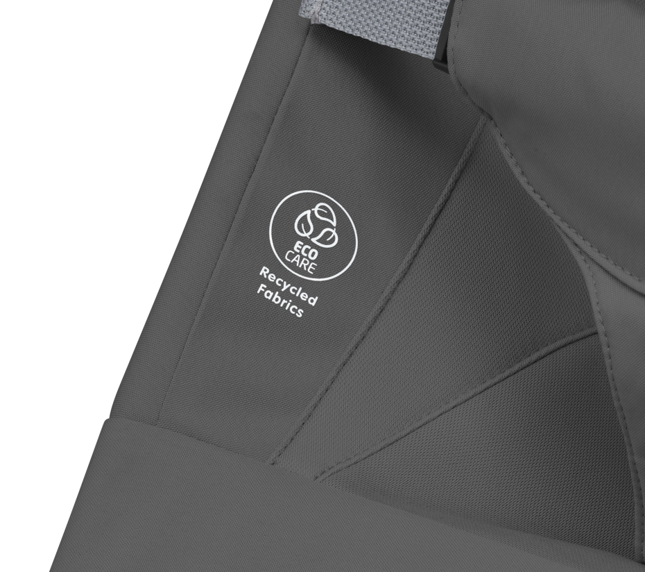 Assento de cadeira cinza com tecido reciclado e logo ECO CARE
