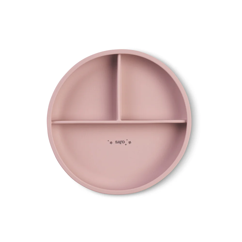 Prato redondo rosa com três compartimentos e texto 'SAFO' no centro