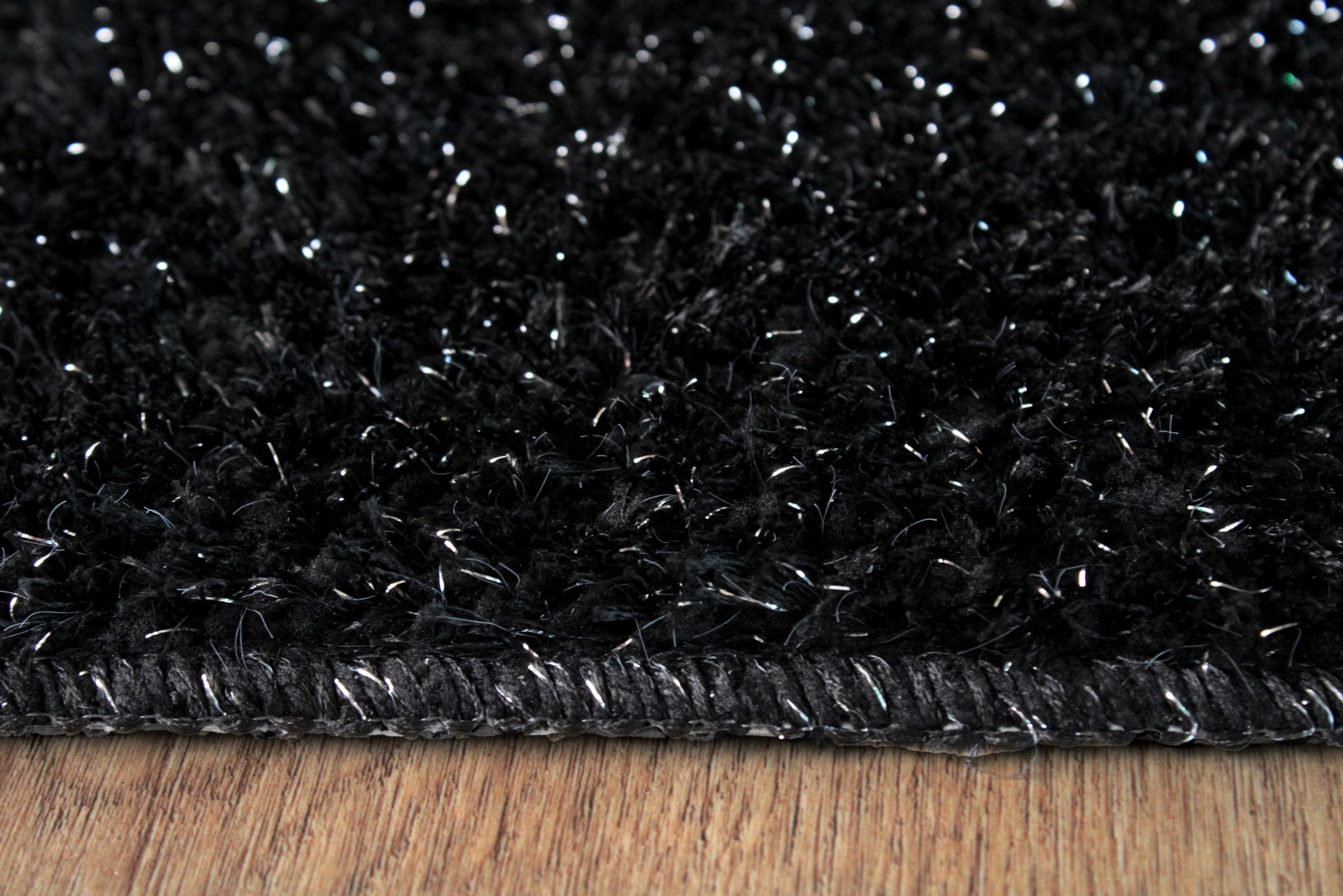 Tapete Glow com Brilho Black