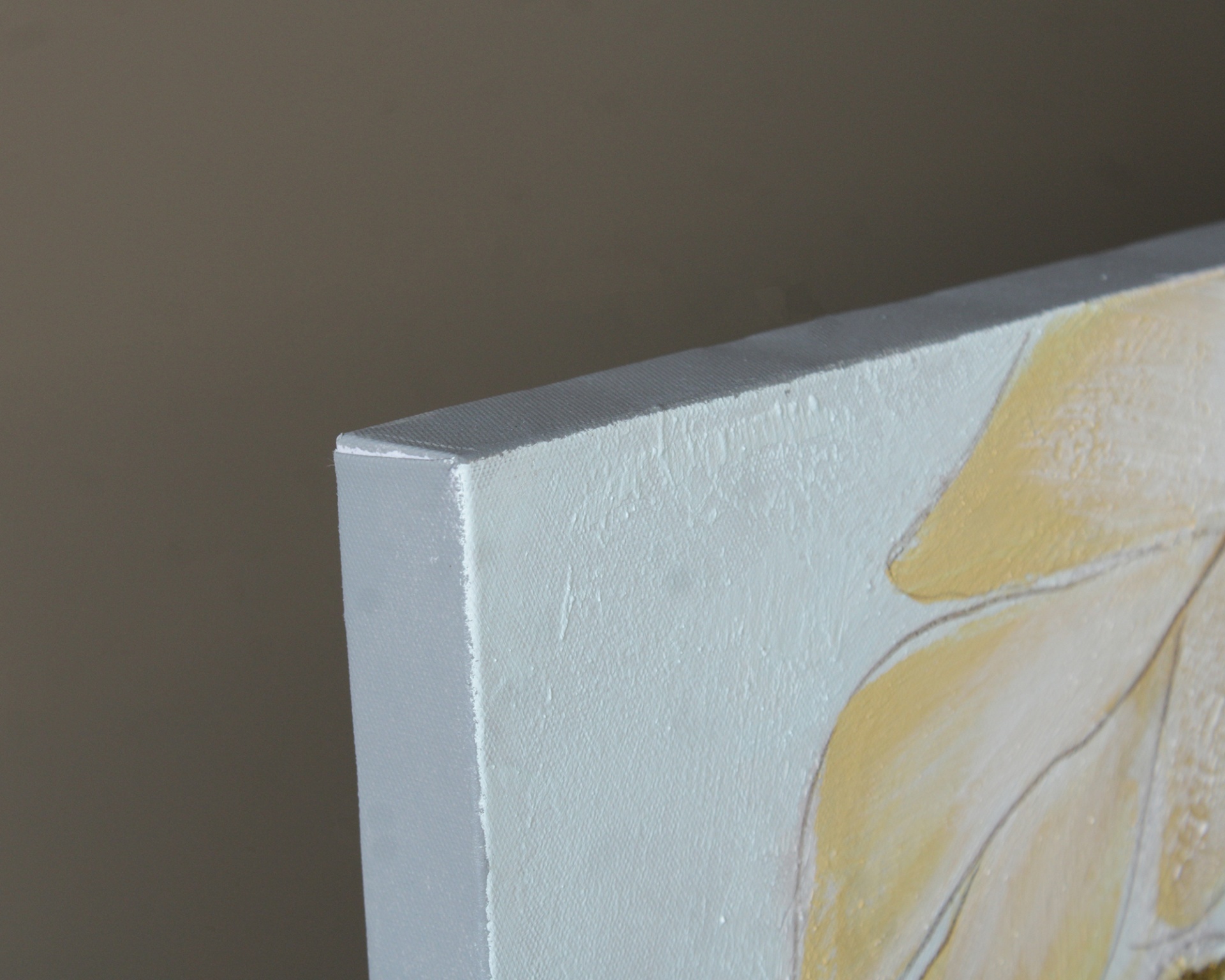 Tela azul com folhas tropicais