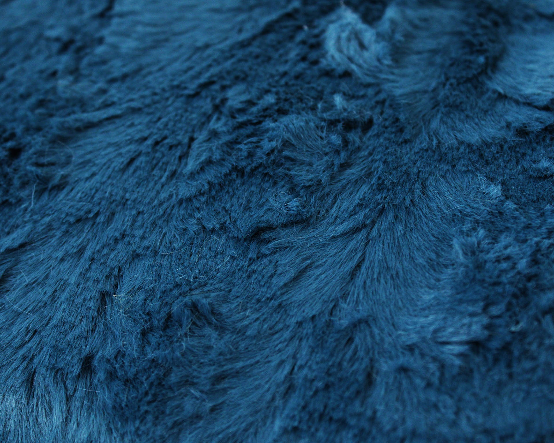 tecido felpudo azul escuro