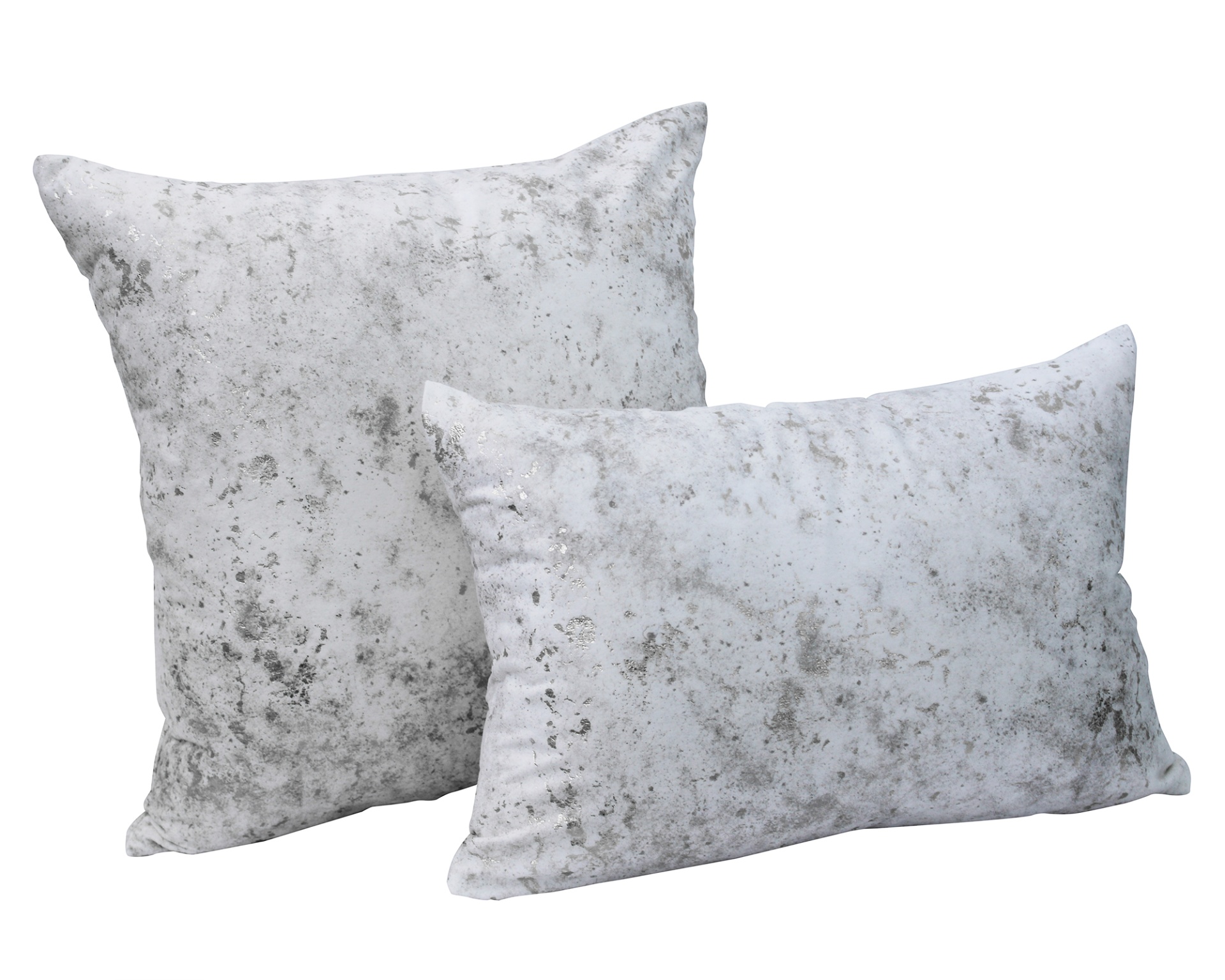 Almofadas brancas manchadas com padrão cinza em fundo branco