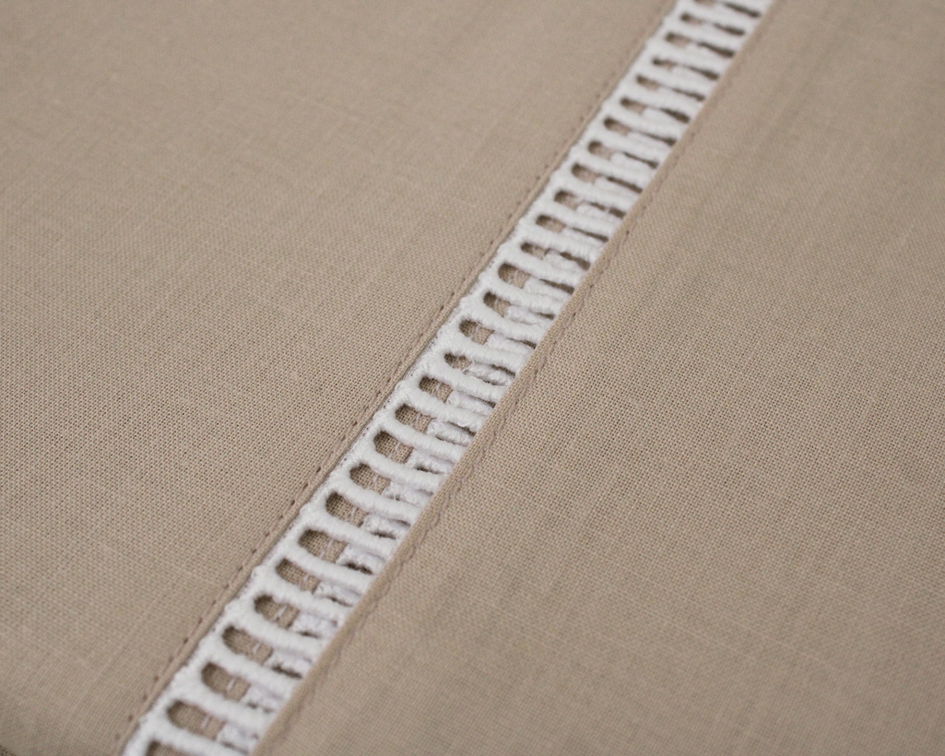 Jogo de cama Escada Bege