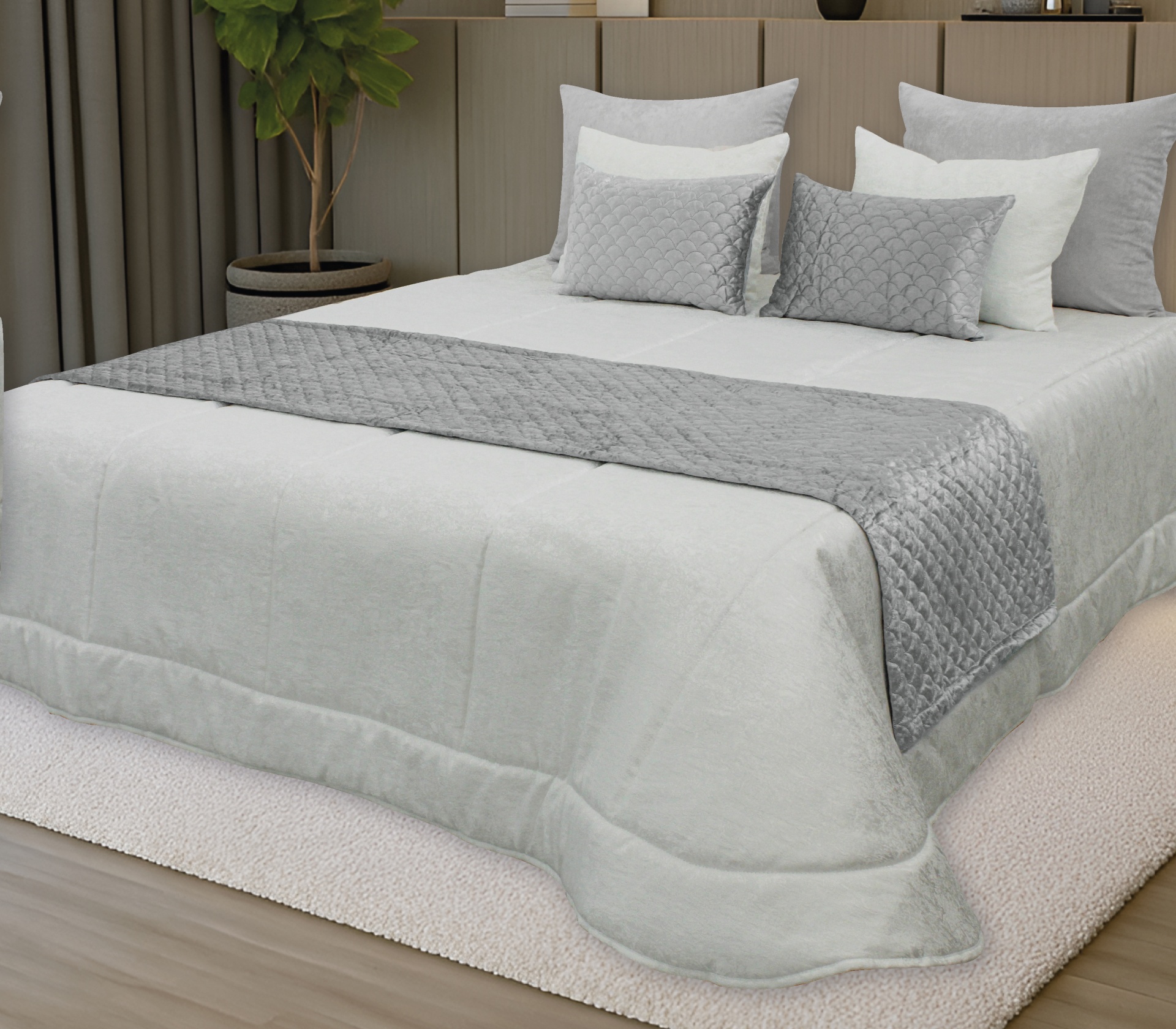 Conjunto de roupa de cama cinza claro com almofadas e cobertor acolchoado em quarto moderno