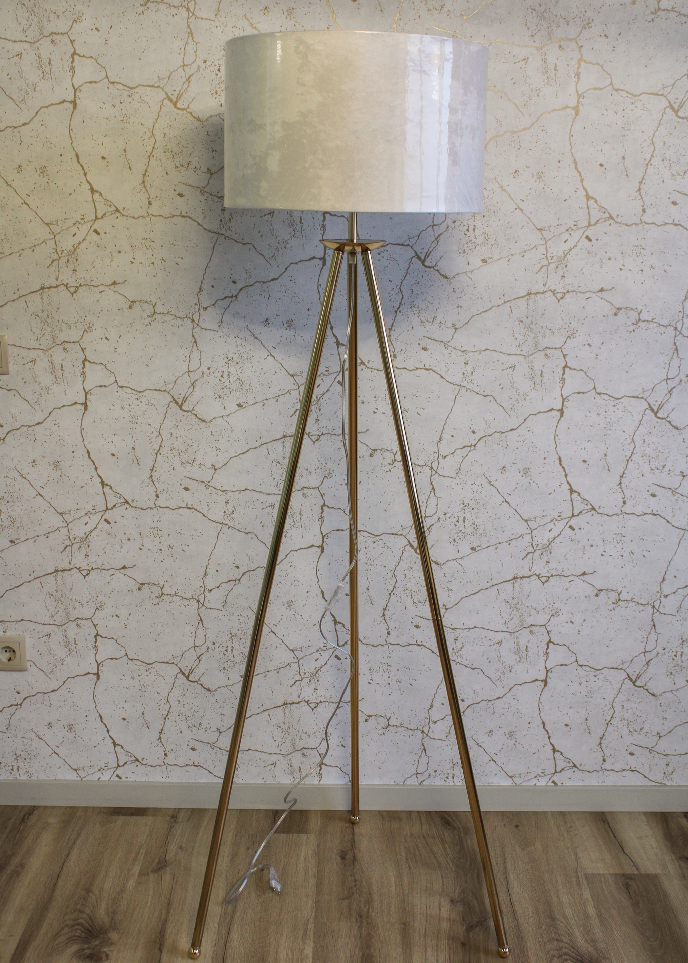 Base de chão Tripé Dourado