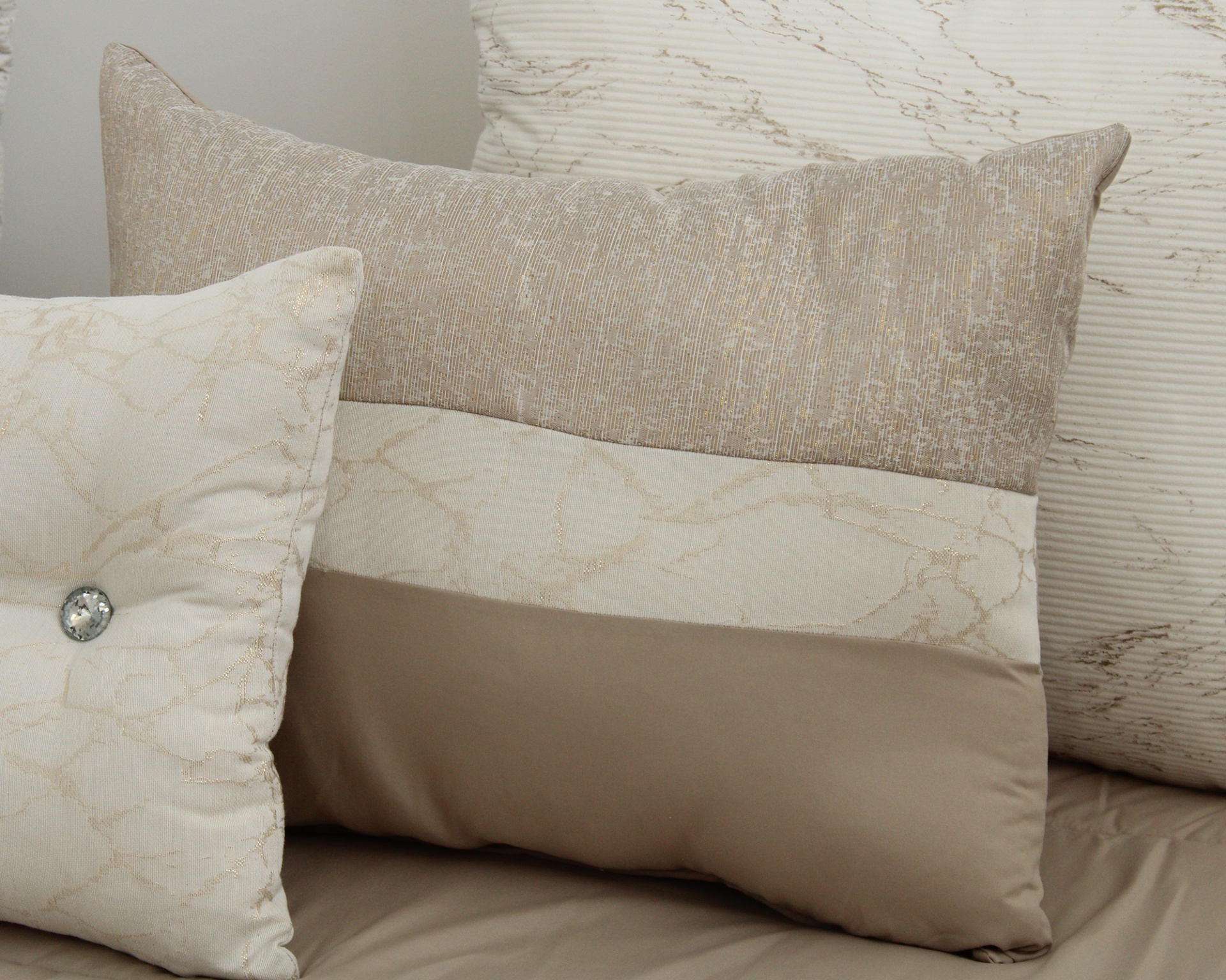 Edredon Laos Luca Taupe