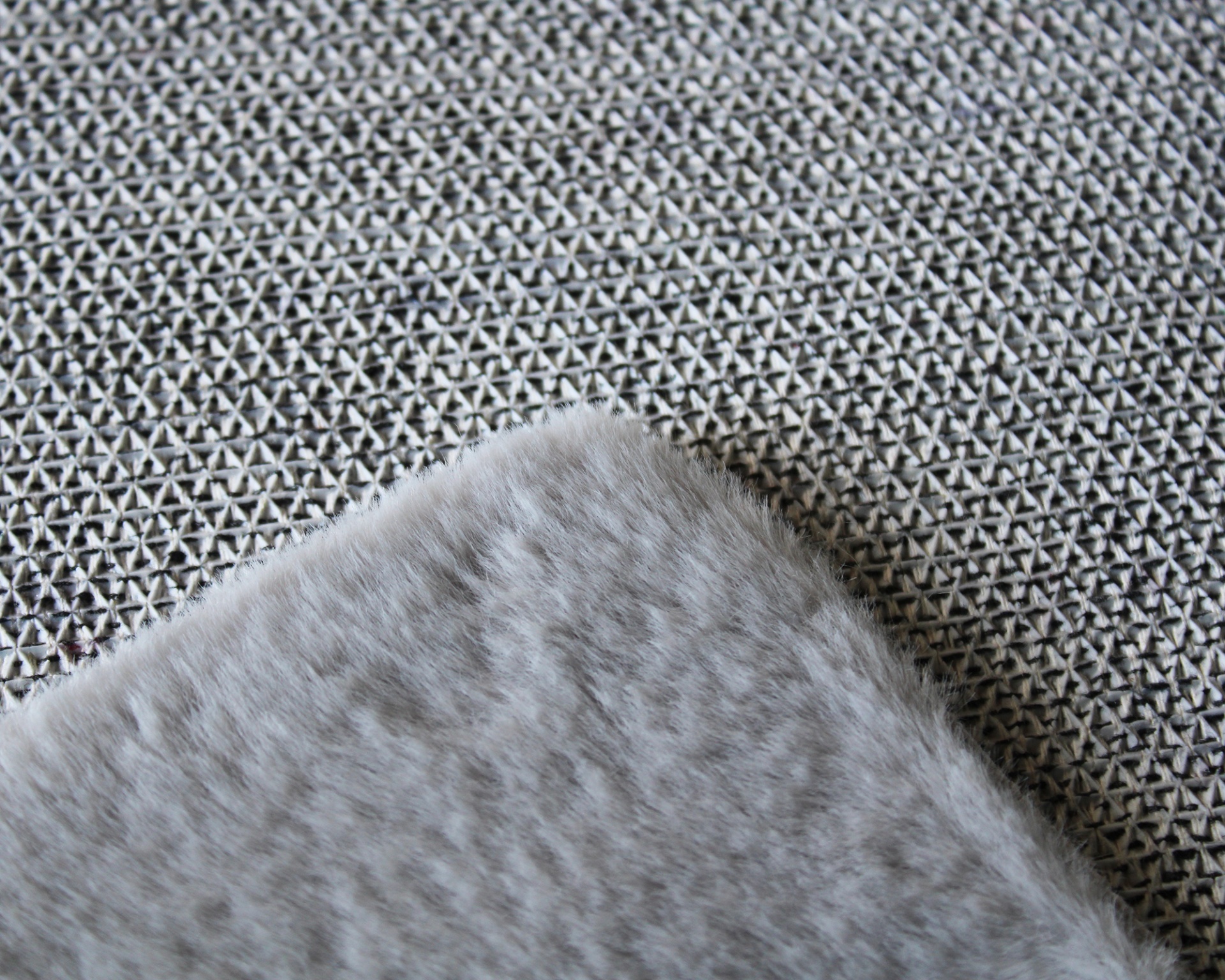 Tapete King Cinza Claro