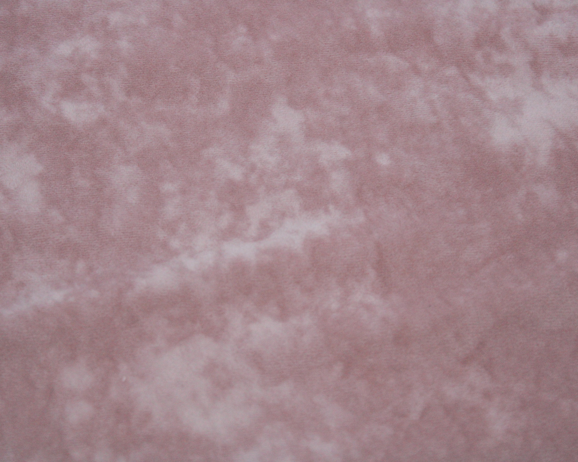 Tecido de veludo cor-de-rosa com padrão marmoreado