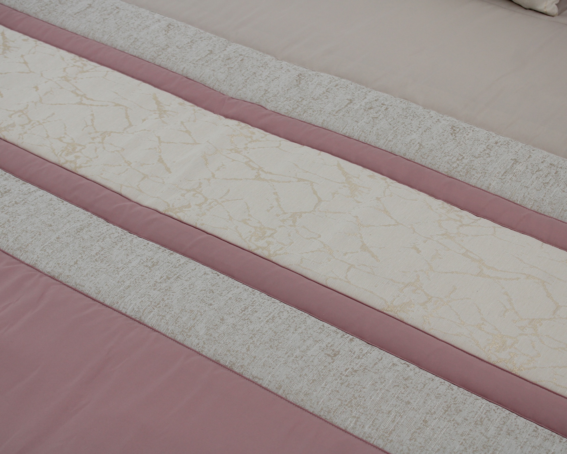 Edredon Laos Luca Rosa