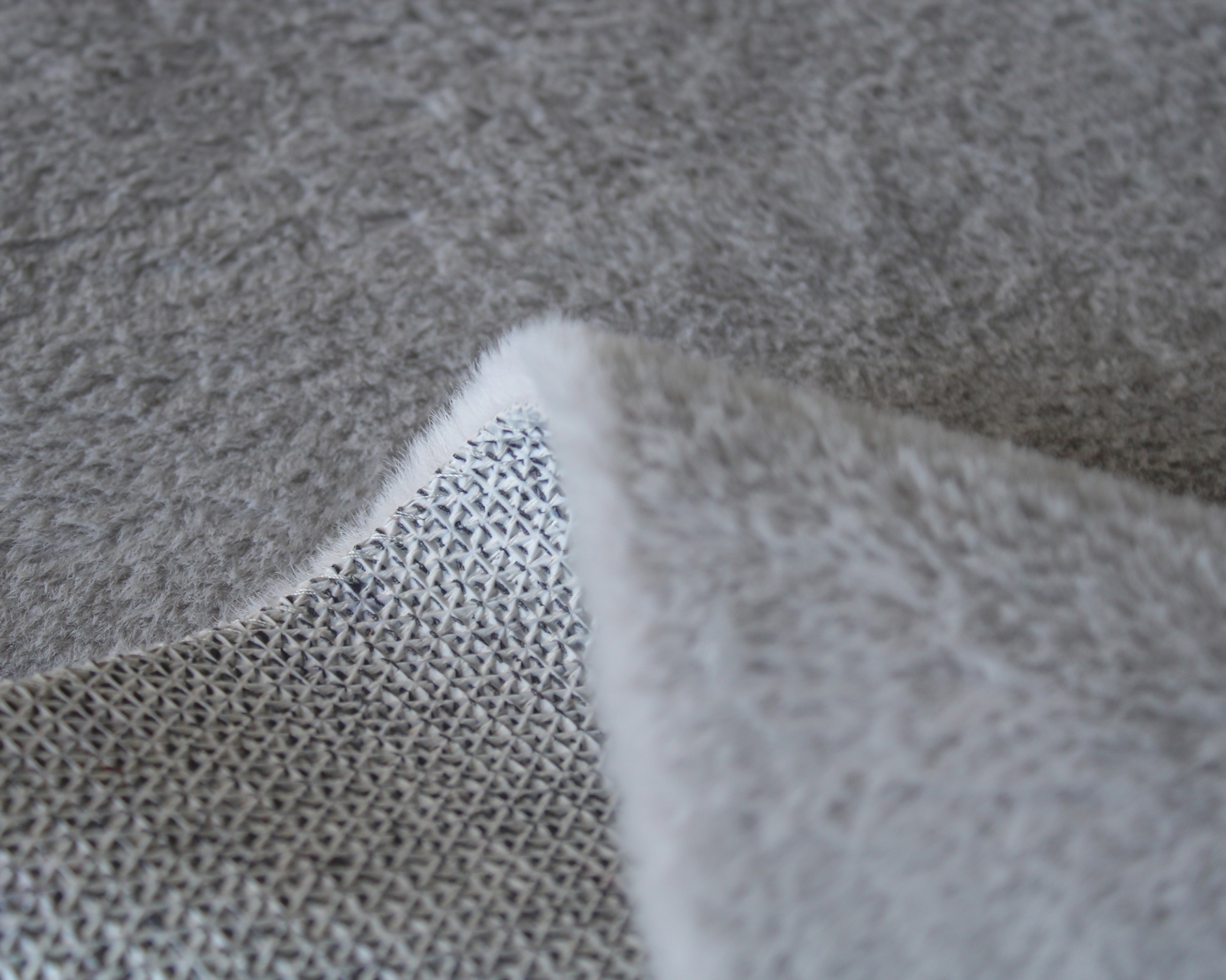 Tapete King Cinza Claro