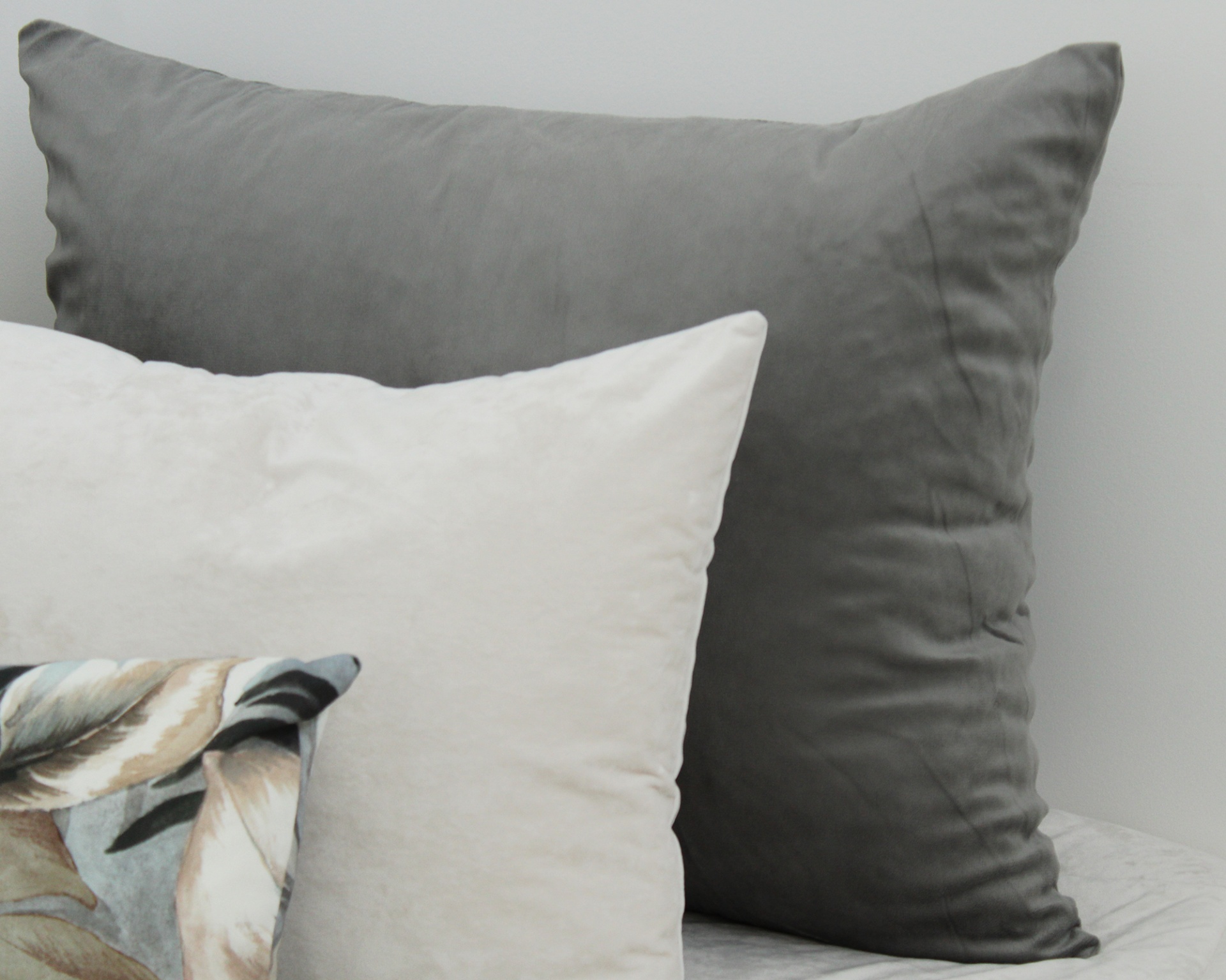 Tapa pés CNapoles_Virgo Cinza