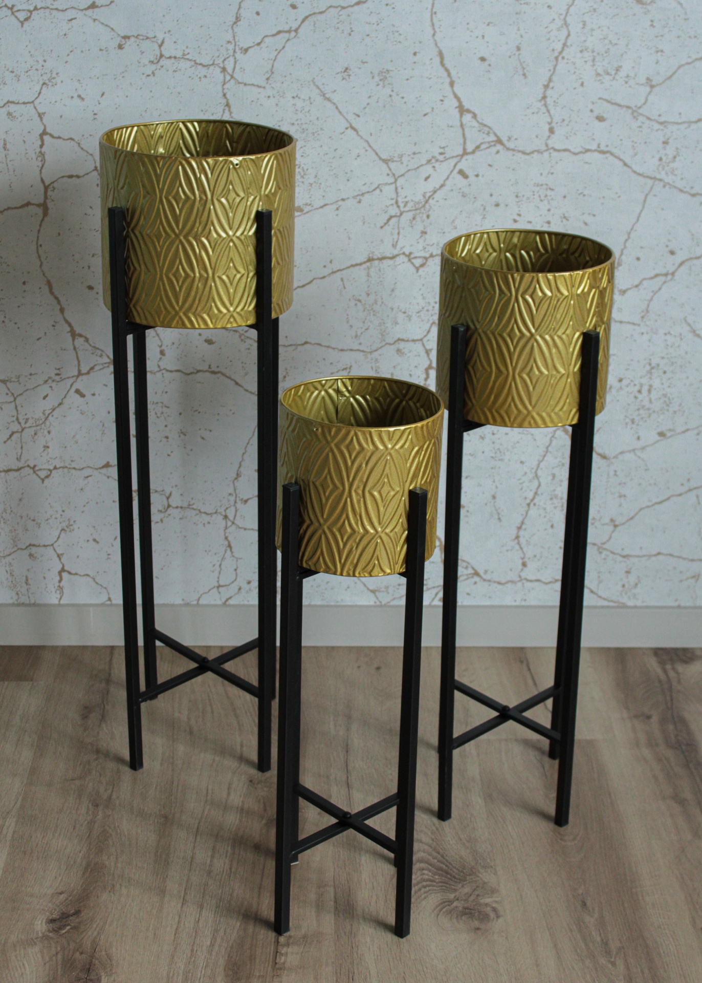 Floreira Dourado e Preto