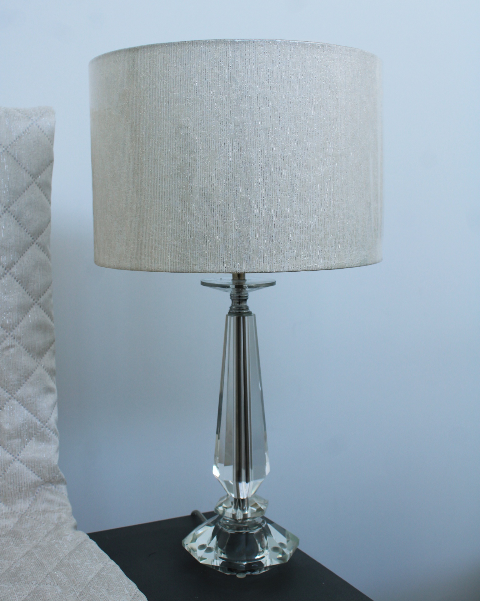 Abajur Titan Pérola