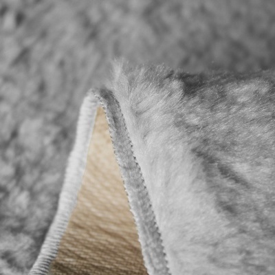 tecido cinzento macio felpudo com borda