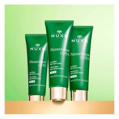 Três tubos verdes NUXE Nuxuriance Ultra creme anti-idade com SPF 30