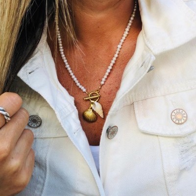 Colar com pérolas - Gold Shell