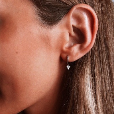 Mini argolinhas em prata 925 - three little Diamonds (vendido à unidade)