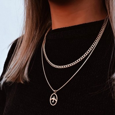 Colares em aço dourados - Stacey