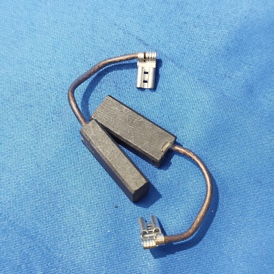 Jogo de escovas de carvão 6x10x24mm Ref: 1942