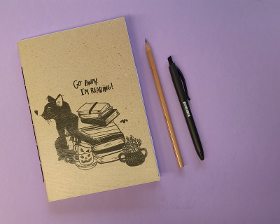 Go Away, I'm Reading - Caderno A5