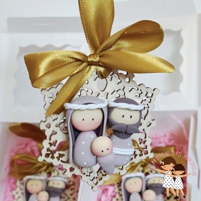 Presépio para pendurar (fita dourada)