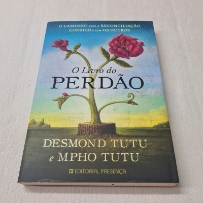 Tutu Mpho e Desmond Tutu - O Livro Do Perdão