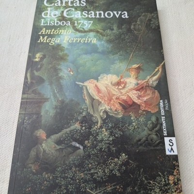 Livro Cartas de Casanova com capa ilustrada clássica e texto