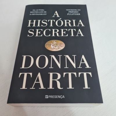 Donna Tartt - A História Secreta (defeito na capa)