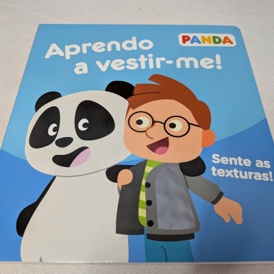 Panda - Aprendo a Vestir-me! Sente as texturas!