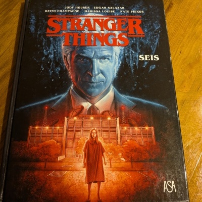 Jody Houser - Stranger Things - Seis