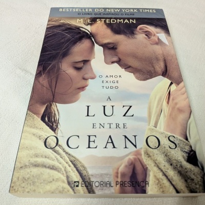 M. L. Stedman - A Luz Entre Oceanos