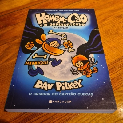 Dav Pilkey - Homem-Cão N.º 4 - E o Supergatinho