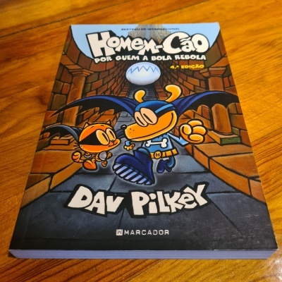 Dav Pilkey - Homem-Cão N.º 7 - Por quem a bola rebola