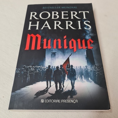 Robert Harris - Munique