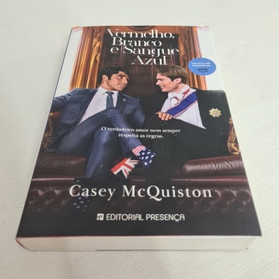 Casey McQuiston - Vermelho, Branco e Sangue Azul