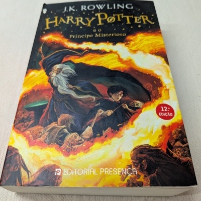 J. K. Rowling - Harry Potter e o Príncipe Misterioso (Defeito na Capa)