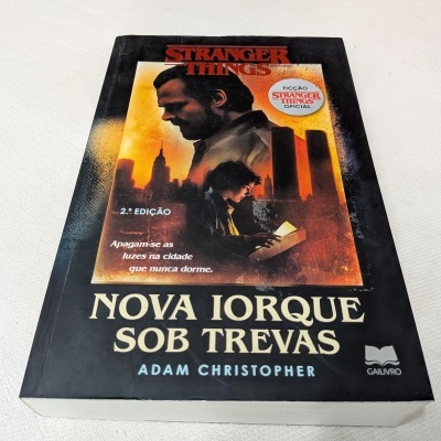 Adam Christopher - Stranger Things - Nova Iorque Sob Trevas