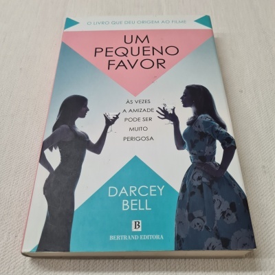 Darcey Bell - Um Pequeno Favor