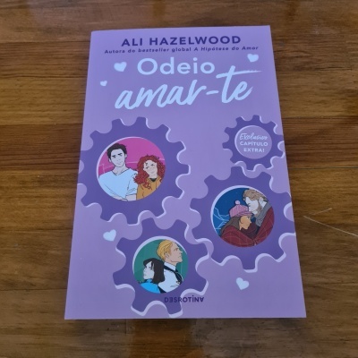 Ali Hazelwood - Odeio Amar-te