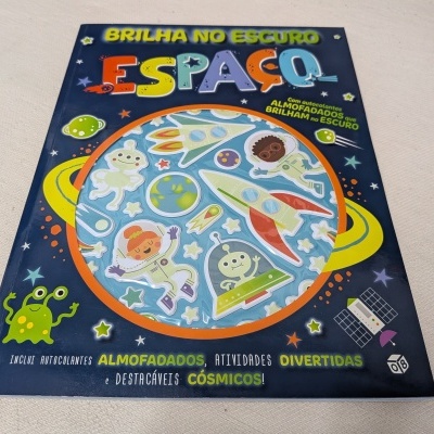 Brilha no Escuro - Espaço