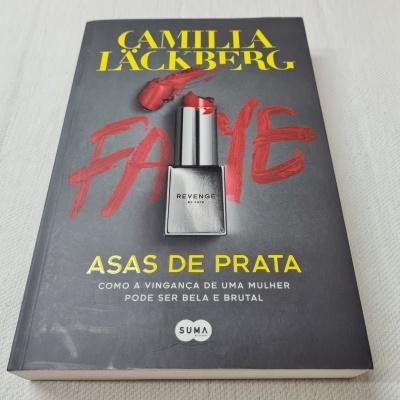 Camilla Läckberg - Asas de Prata
