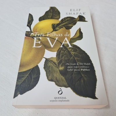 Elif Shafak - Três Filhas de Eva