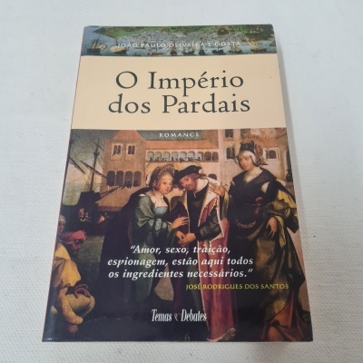 Capa do livro 'O Império dos Pardais' com pintura histórica e texto em português.