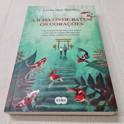 Laura Imai Messina - A Ilha Onde Batem os Corações