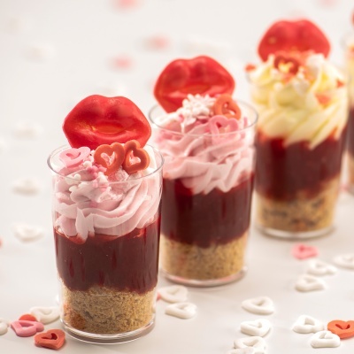 Confeti de Corações Brancos e Rosas "Amor Secreto" 100g und.