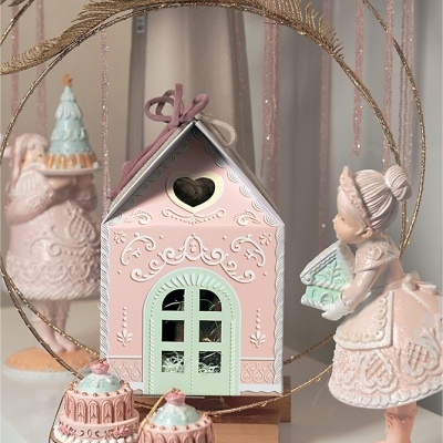 Caixa PANETONE CASINHA COM CORDÃO Pq. - und.